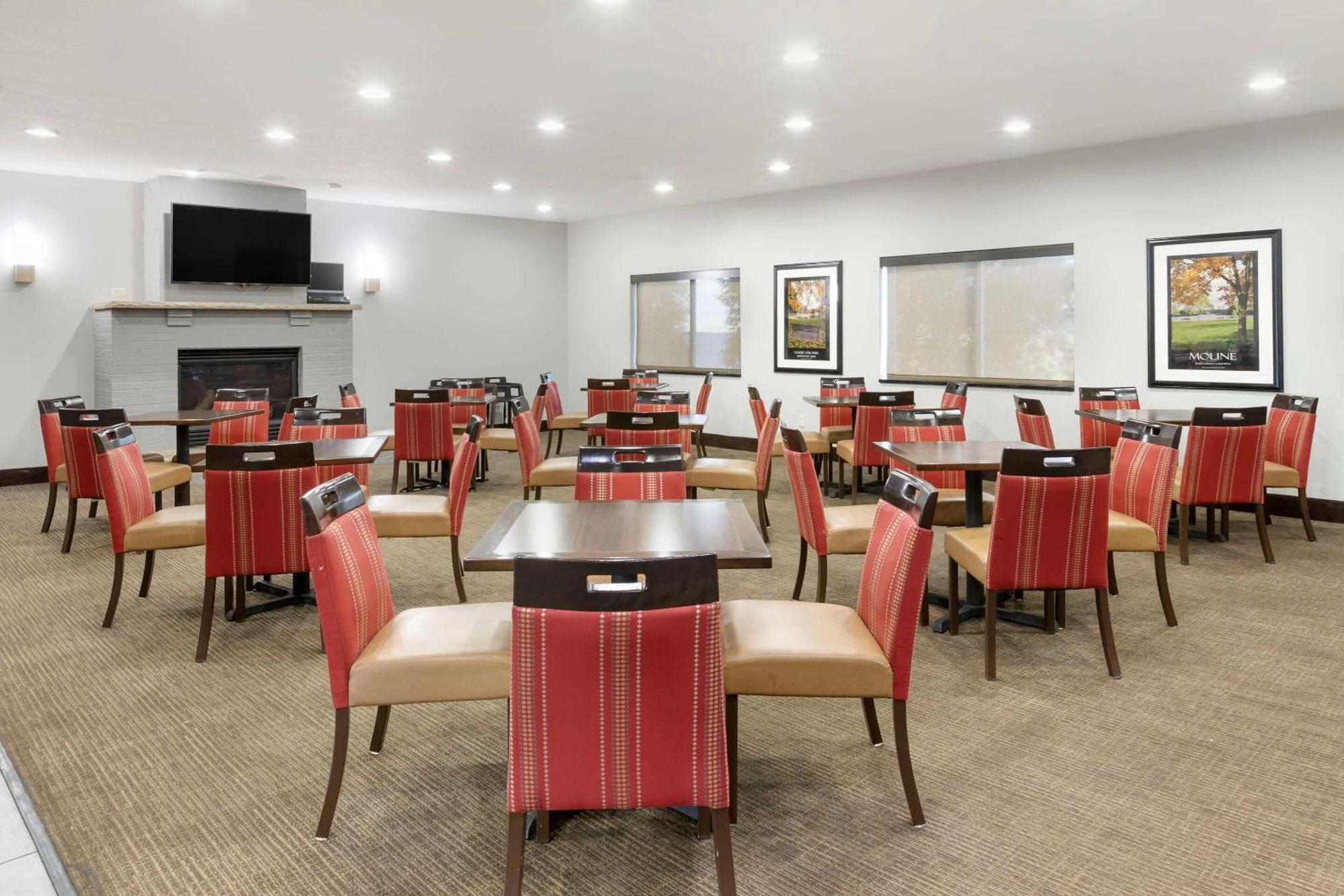 Comfort Inn & Suites Davenport - Quad Cities Exteriör bild