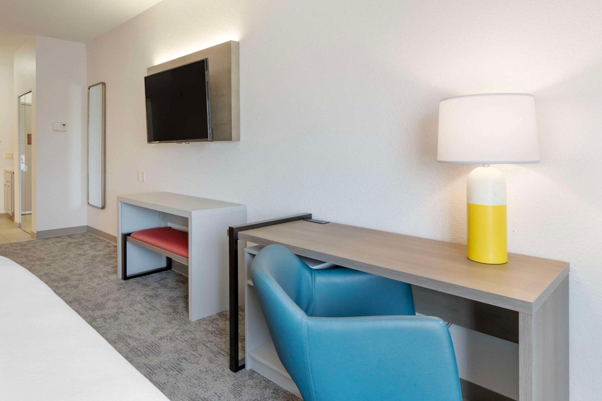 Comfort Inn & Suites Davenport - Quad Cities Exteriör bild