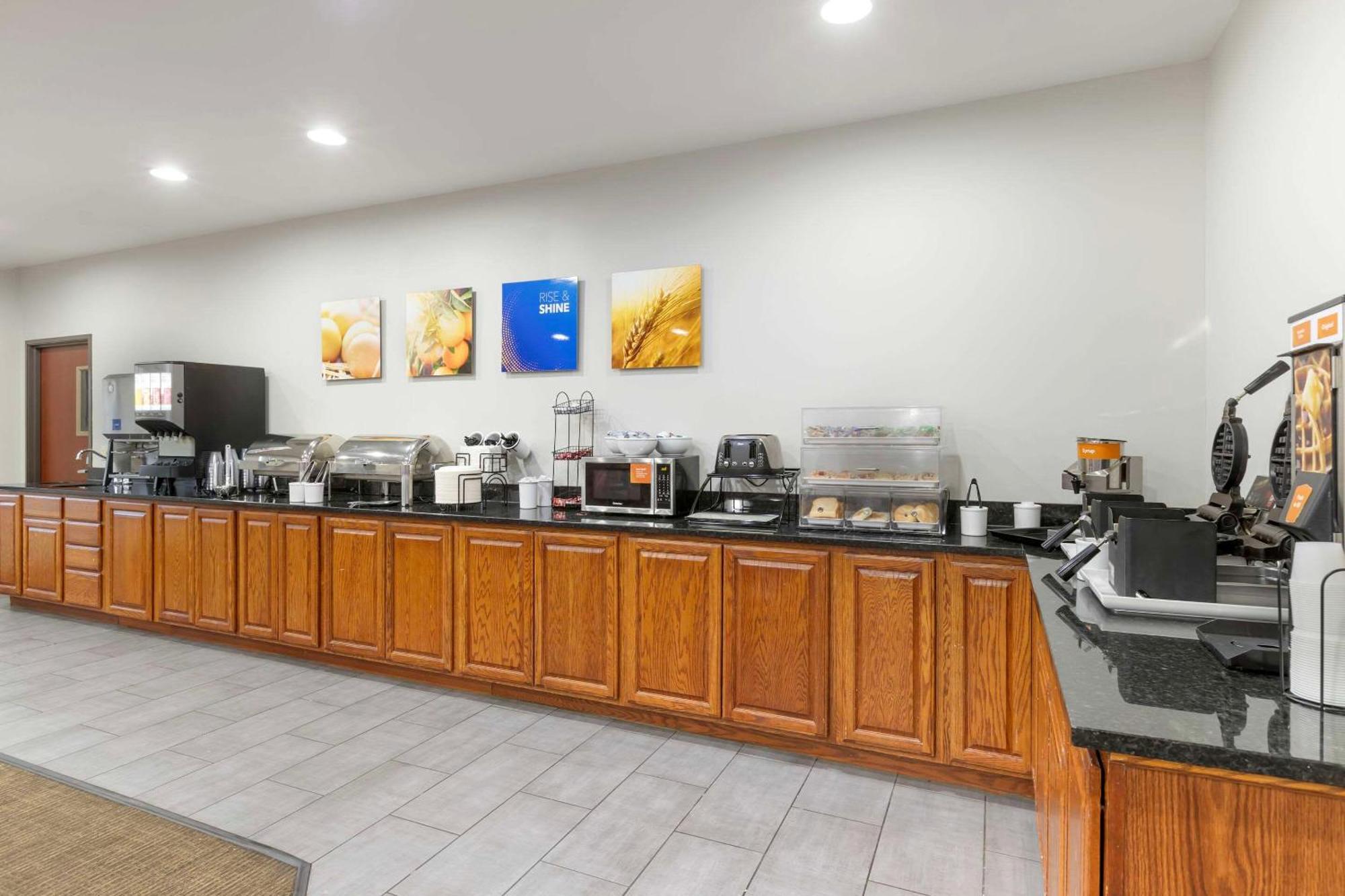 Comfort Inn & Suites Davenport - Quad Cities Exteriör bild