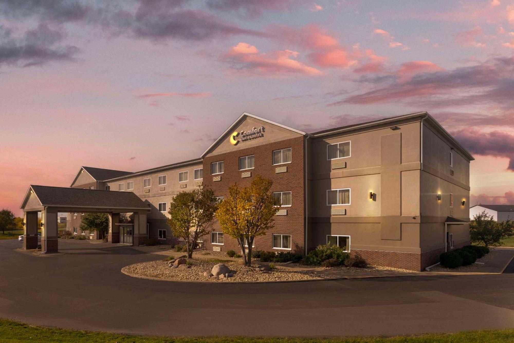 Comfort Inn & Suites Davenport - Quad Cities Exteriör bild